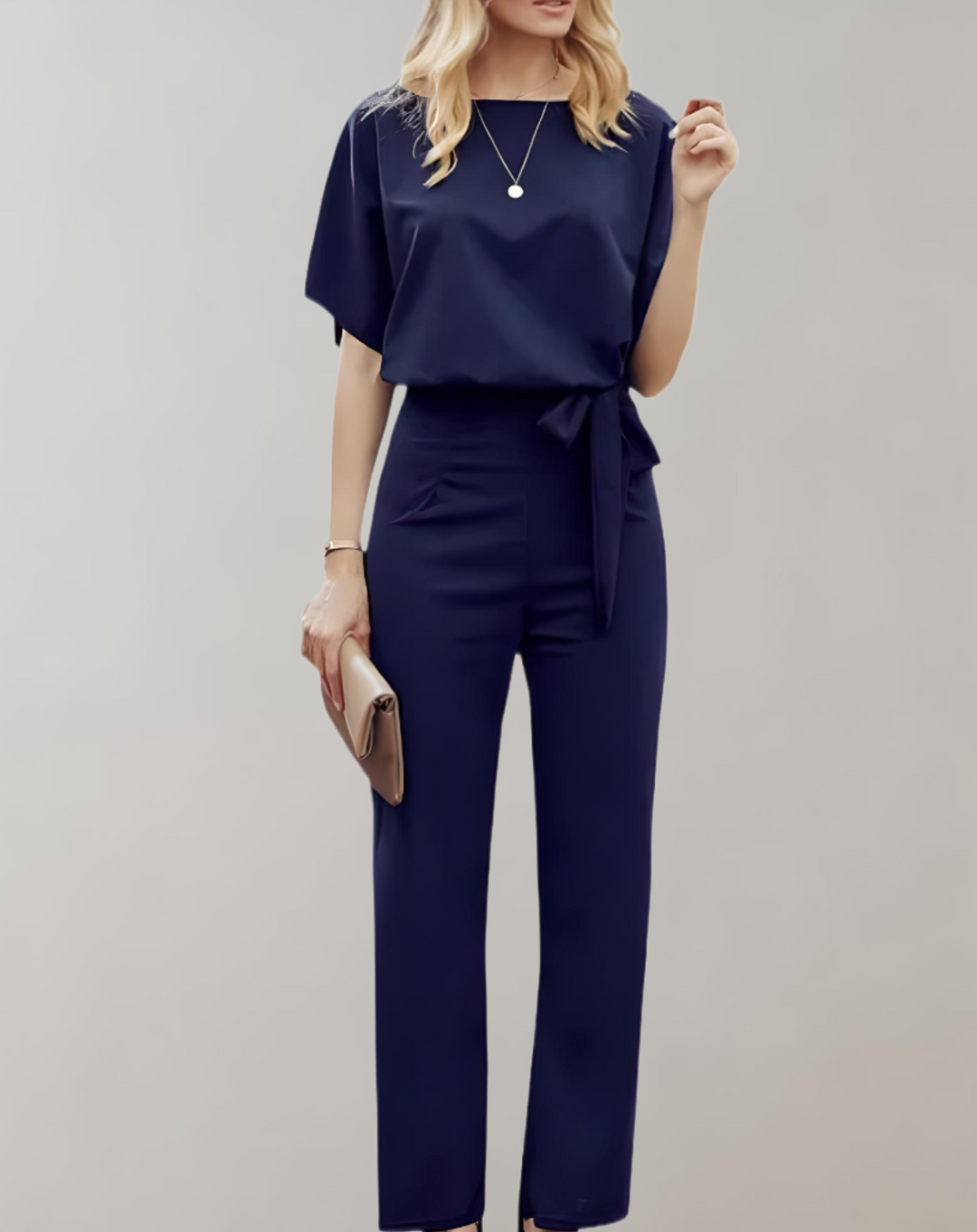 Drune | Wunderschön passender Jumpsuit mit halblangem