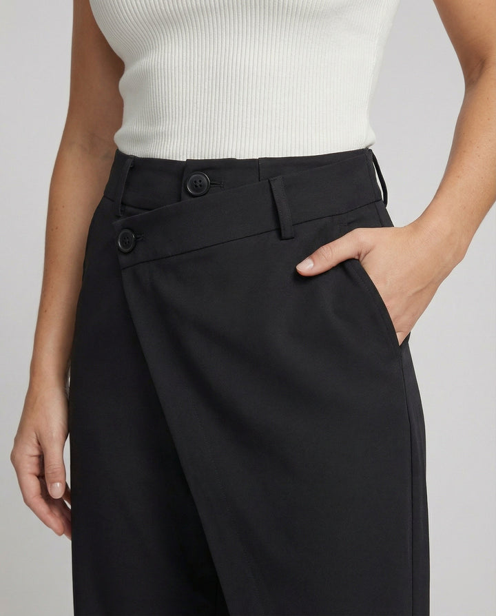 Drune | Asymmetrische Weite Hosen