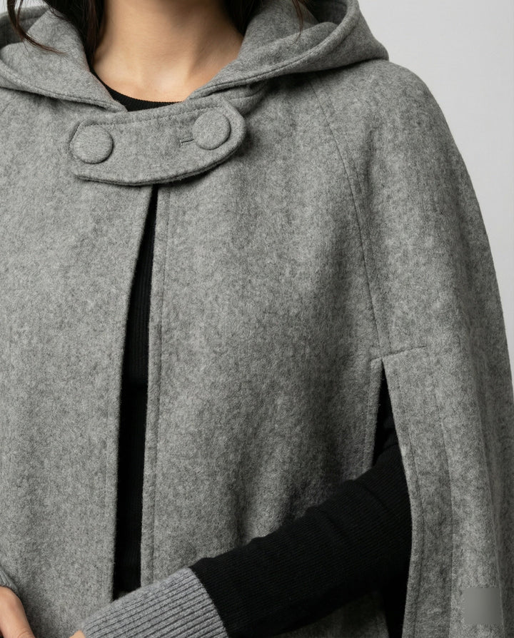 Damen modern geschnittener Umhang mit Kapuze Drune