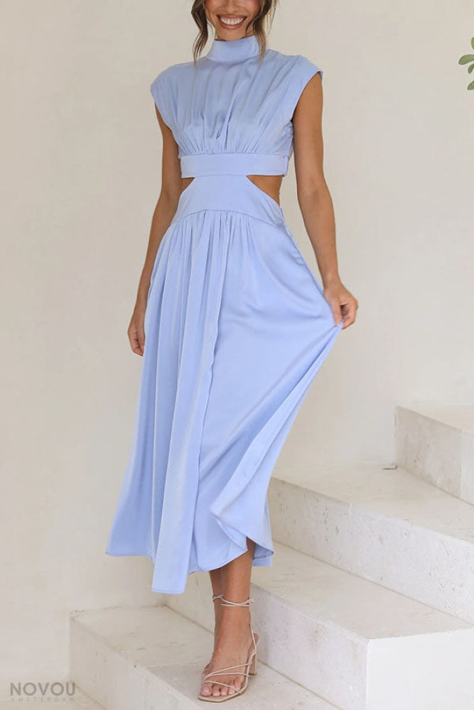 Midikleid mit Ausschnitt