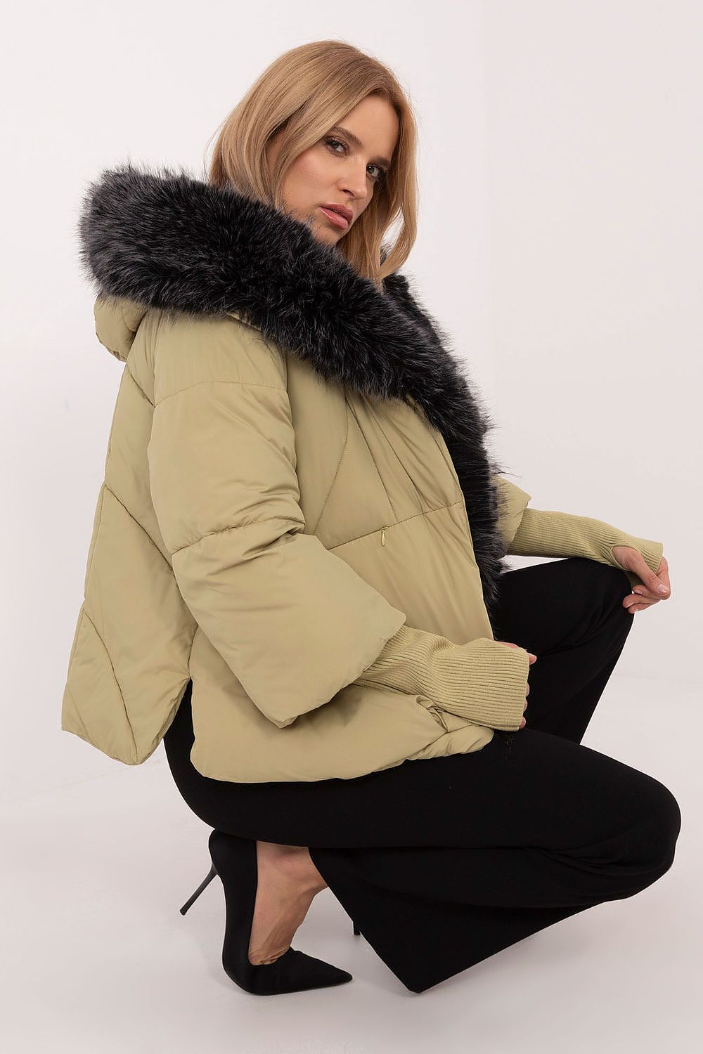 Drune | Gefütterte Jacke Kapuze mit Pelzrand Warm und Stilvoll