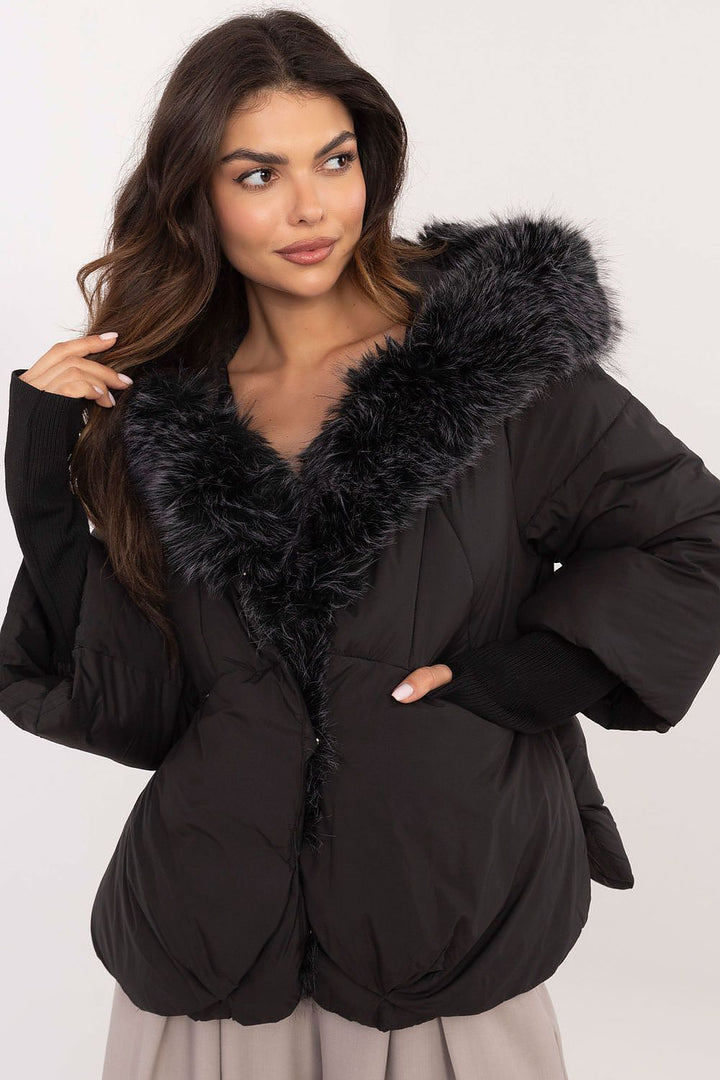 Drune | Gefütterte Jacke Kapuze mit Pelzrand Warm und Stilvoll