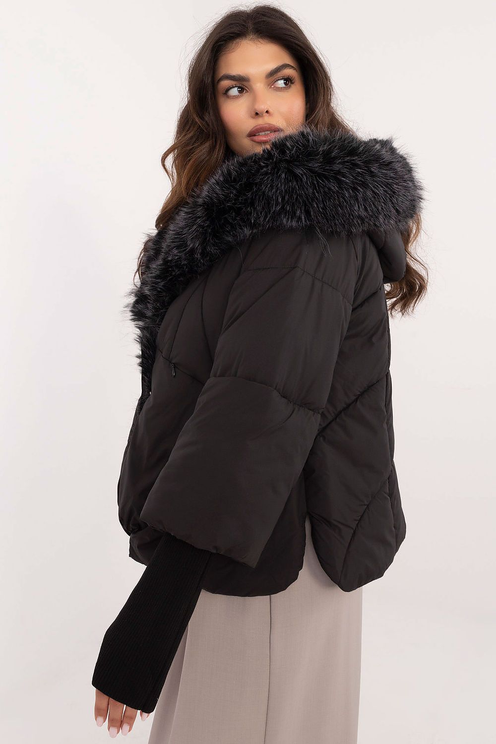 Drune | Gefütterte Jacke Kapuze mit Pelzrand Warm und Stilvoll