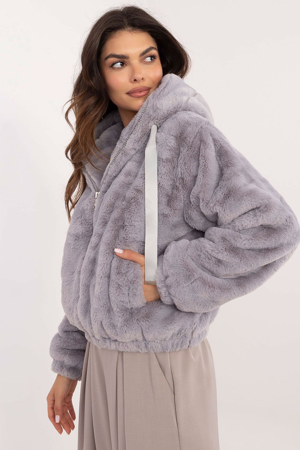 Drune | Plüschjacke mit Kapuze Weich und Warm Lässiger Komfort