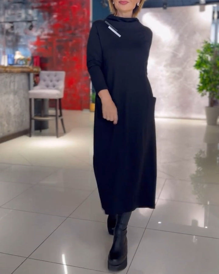 Drune | Kleid mit Rundhalsausschnitt und Tasche