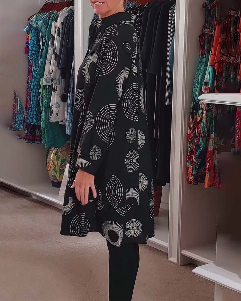 Drune | Kleid mit Revers und Geometrischem Print