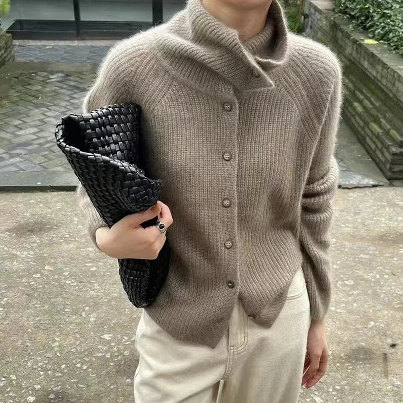 Drune | Strick-Pullover mit Rollkragen und Knöpfen