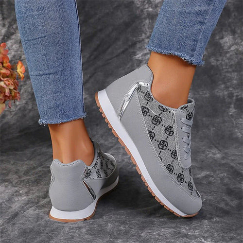 Drune | Bequeme Flache Schuhe mit Blumenduschen