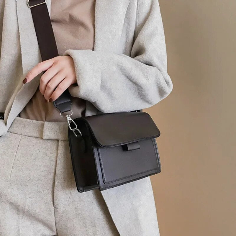 Drune | Damen Crossbody Bag Schwarz Kleine