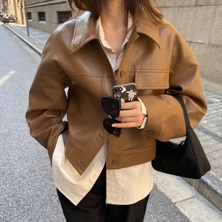 Drune | Braune Lederjacke - Verkürzter Stil mit Hemdkragen