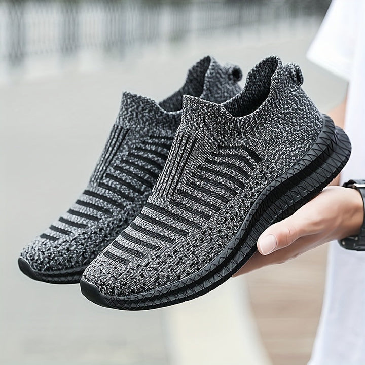 Drune | Atmungsaktive Slip-On-Sneaker mit Strick-Obermaterial