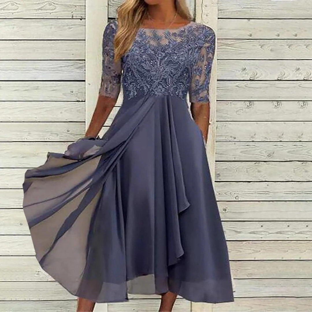 Drune | Elegantes Handgefertigtes Spitzenkleid
