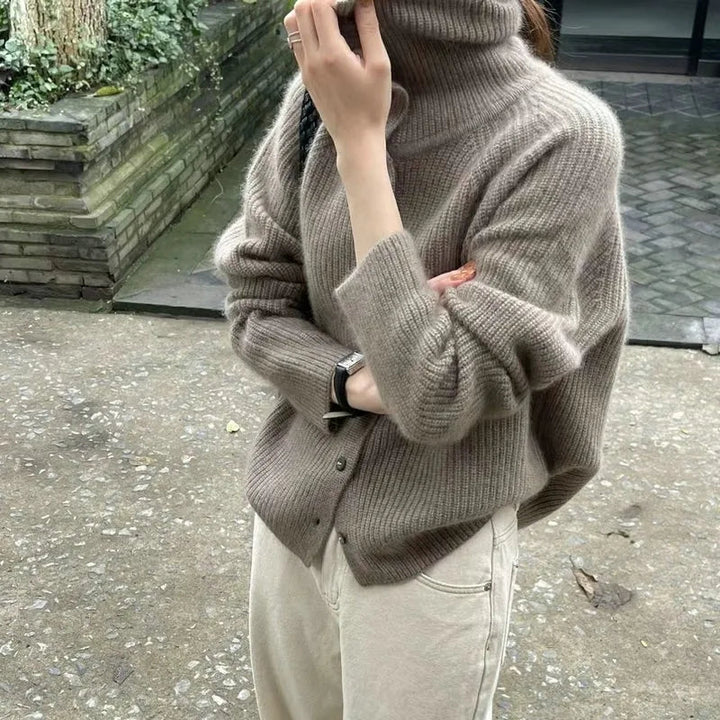 Drune | Strick-Pullover mit Rollkragen und Knöpfen