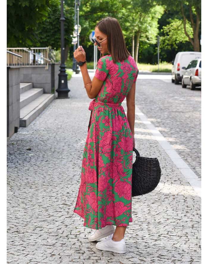 Drune Blumenkleid | Modernes Sommerstrandkleid mit kurzen Ärmeln