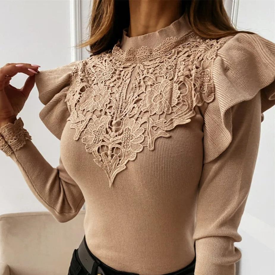 Drune | Pullover mit Rollkragen, Rüschen und Spitzendetails