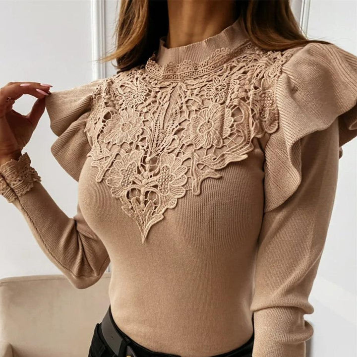 Drune | Pullover mit Rollkragen, Rüschen und Spitzendetails
