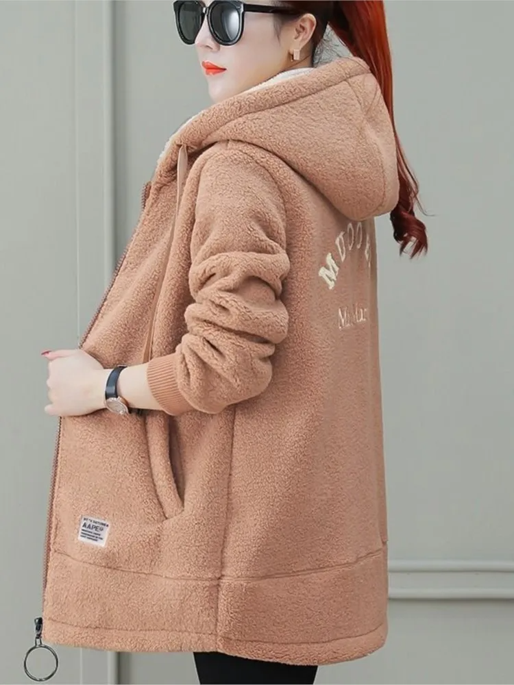 Drune | Damen Mid-Length Mantel – Fleece-Futter – Lockere Passform – Mit Kapuze, Reißverschluss & Zugband