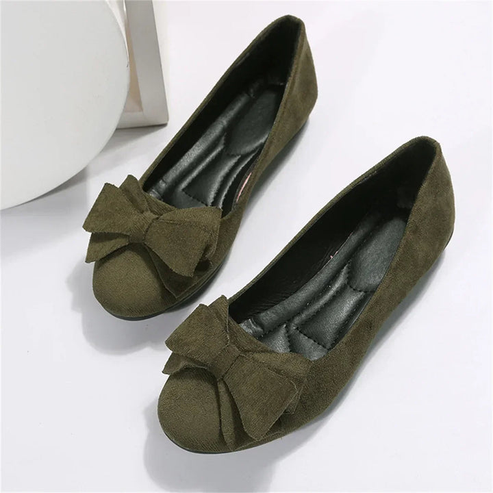 Drune | Wildleder Slip-On Ballerinas mit Schleife
