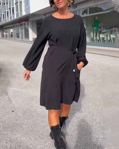 Drune | Kleid mit Rundhalsausschnitt und Bindeband