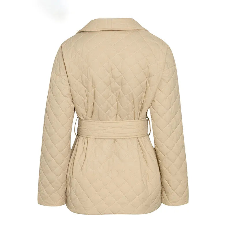 Drune | Warme kurze Jacke mit Gürtel für Damen