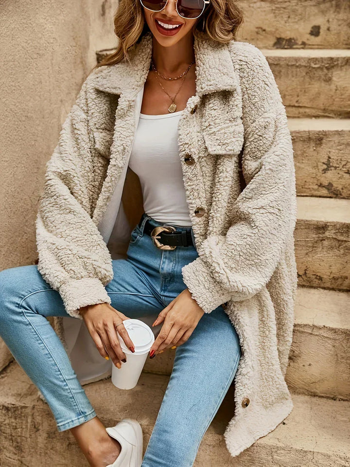 Drune | Beigefarbene Winterjacke für Frauen - Perfekt für Outdoor-Aktivitäten