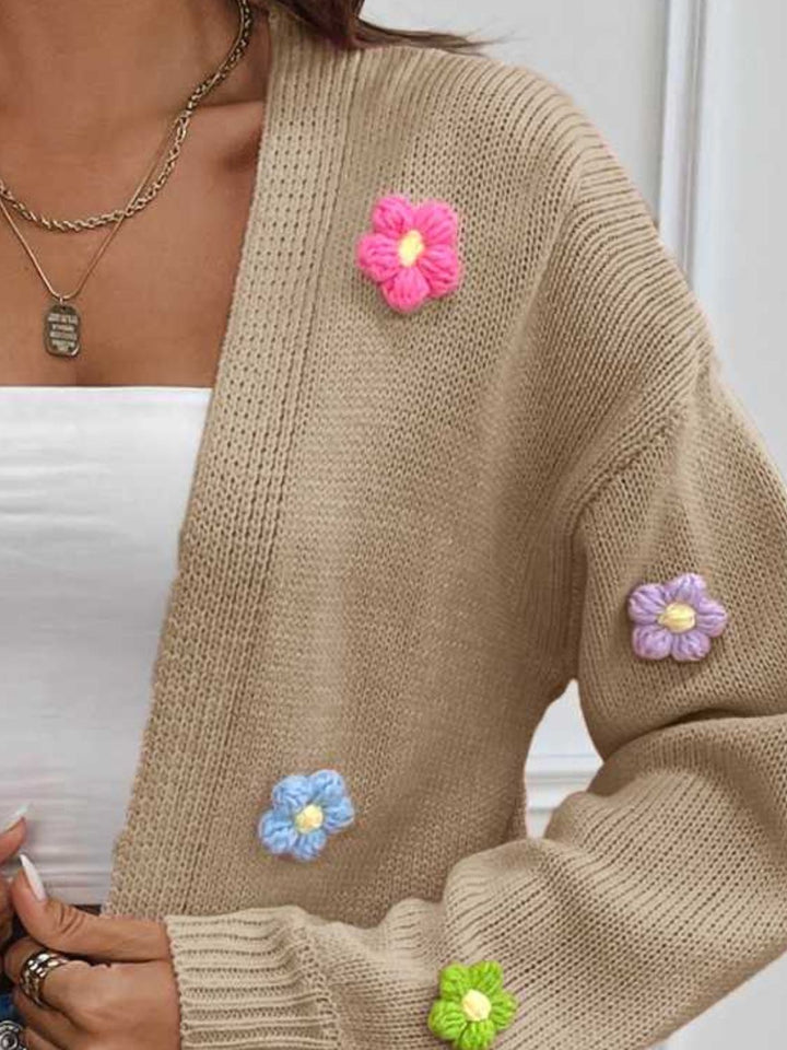 Drune | Strickcardigan mit Blütendetails Offene Vorderseite Feminin und Stylisch