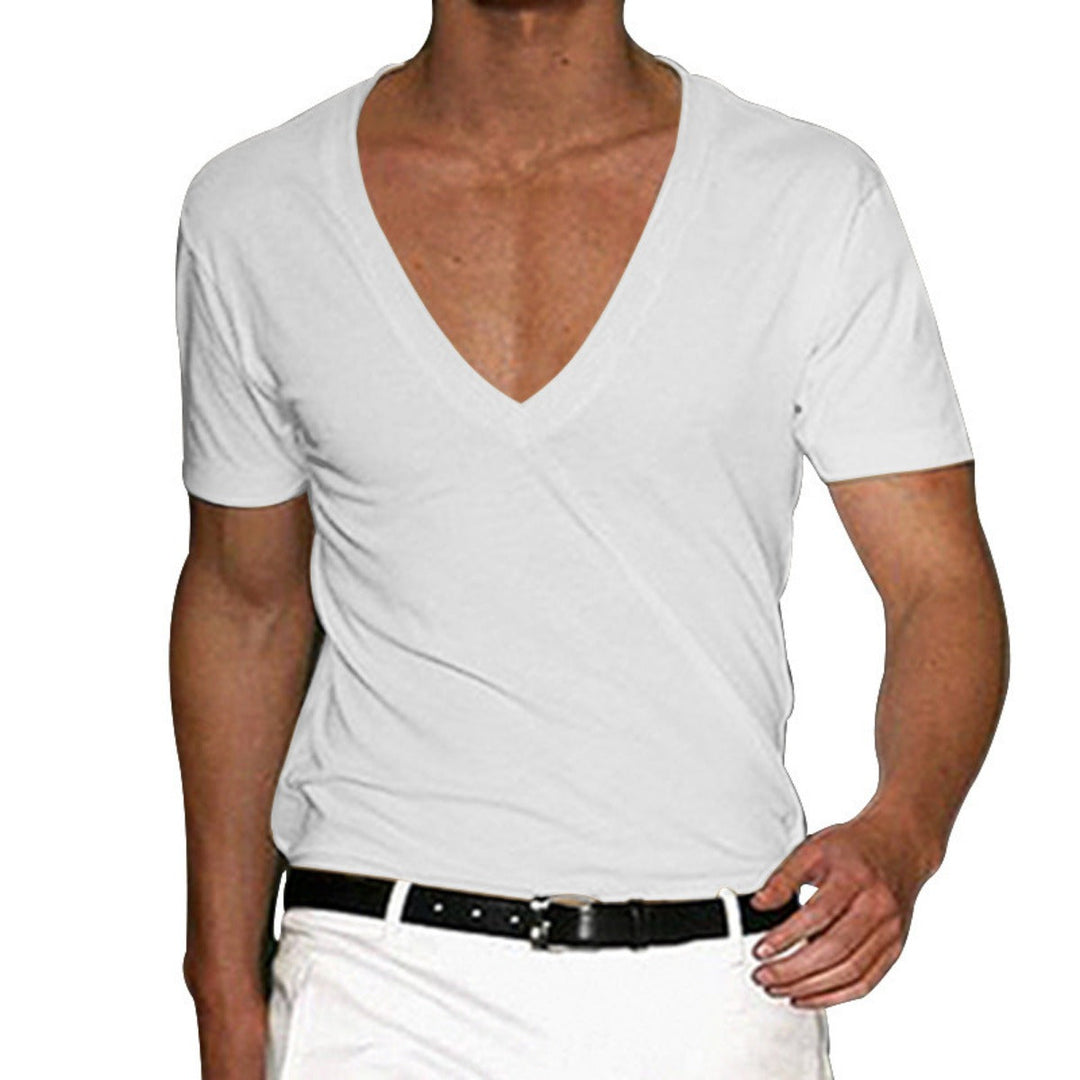 Drune | Slim Fit T-Shirt mit V-Ausschnitt