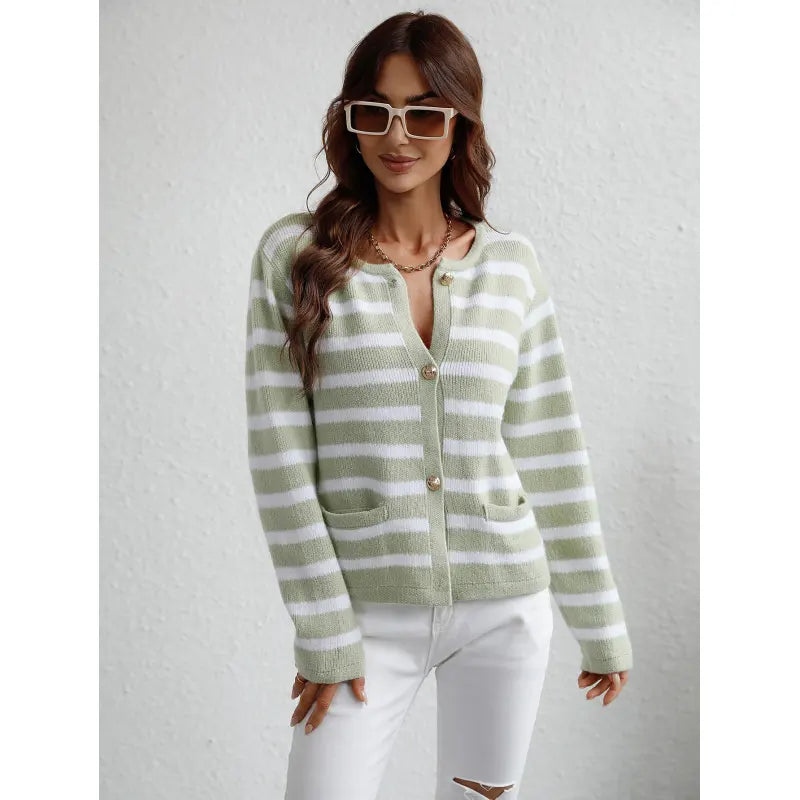 Drune | Cozy chunky knit sweater with button placket and side pockets