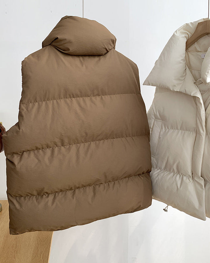 Drune | Einfarbige Ärmellose Steppjacke mit Reißverschlusstasche