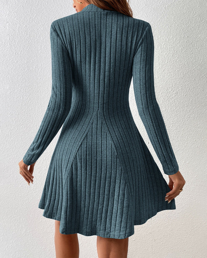Drune | Elegantes Geripptes Langarmkleid