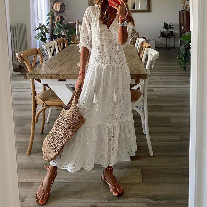 Drune | Romantische Weiße Halbarm-Maxikleid