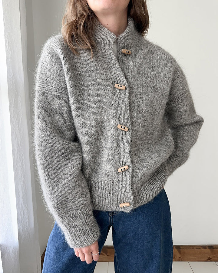 Drune | Graue Strickjacke mit Knöpfen