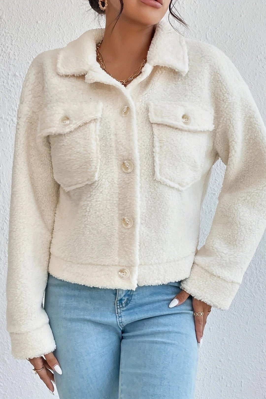 Drune | Weiße kurze Sherpa-Jacke