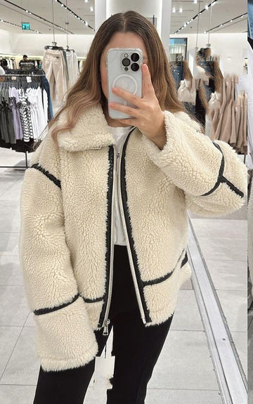 Drune - Flauschige Teddyjacke mit Kontrastdetails
