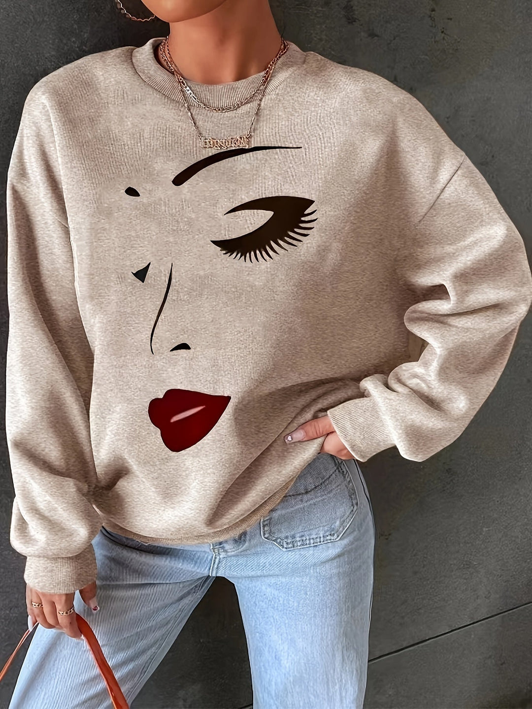 Drune | Sweatshirt mit Gesichtsdruck Baumwolle Künstlerisch und Bequem