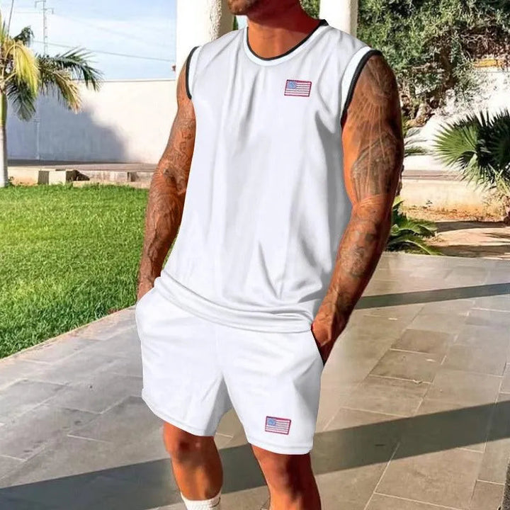 Drune | Set von lässigen Sportshorts und Kurzarmshirts für Herren