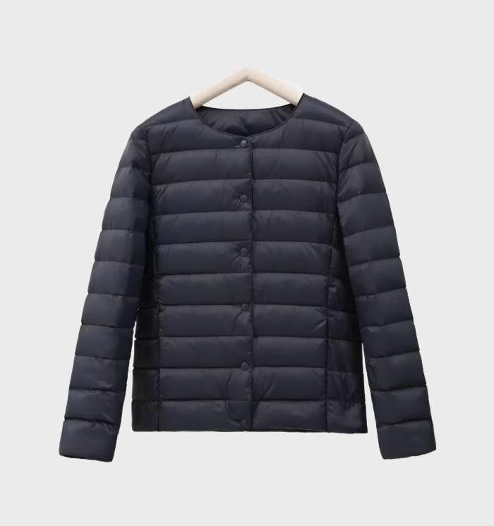 Drune | Unifarbene wattierte Jacke mit Rundhalsausschnitt für Damen