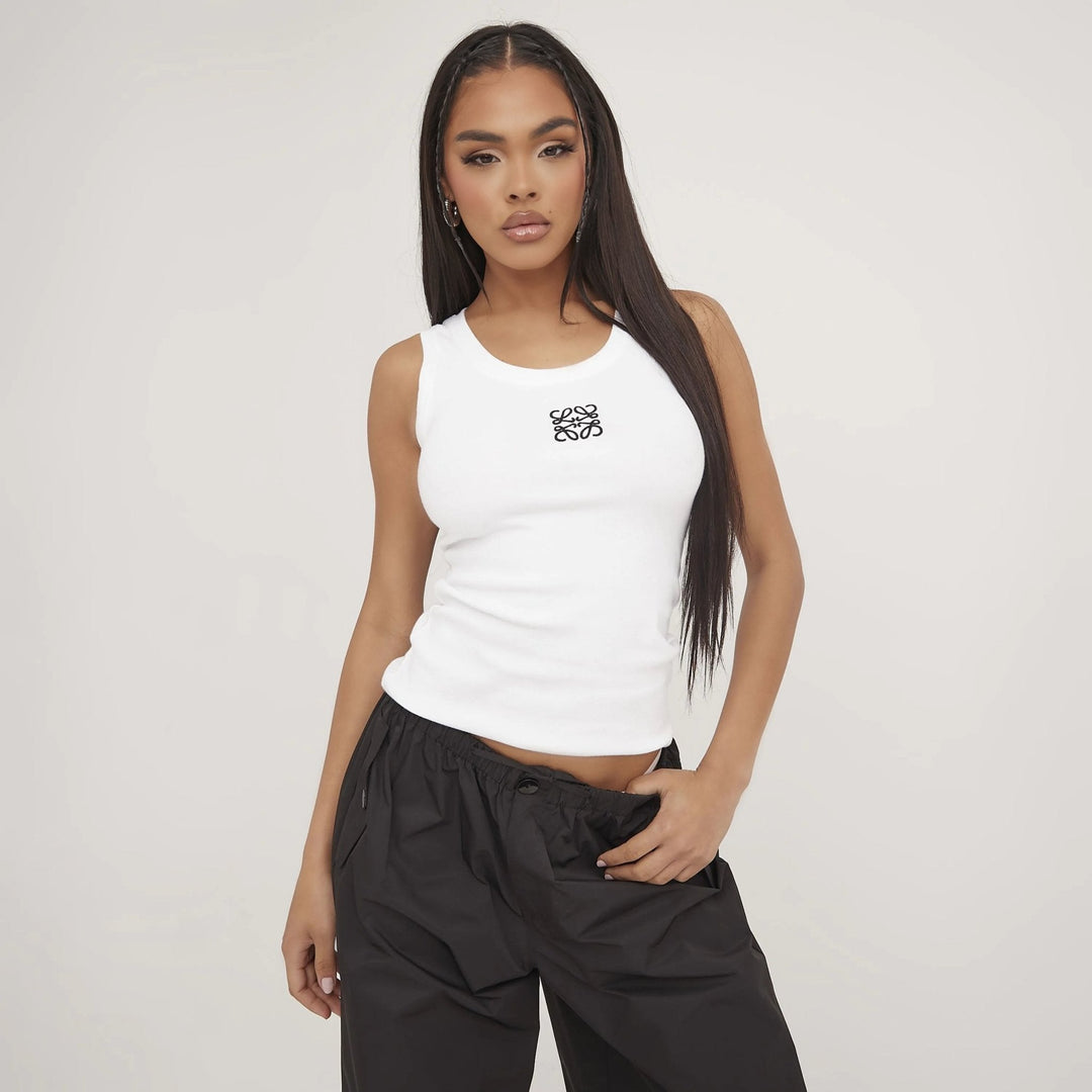 Drune | Geripptes Tanktop mit zarter Stickerei
