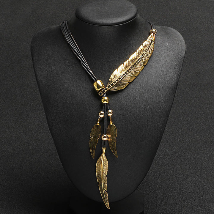 Drune | Goldene Feder Halskette Im Boho Stil