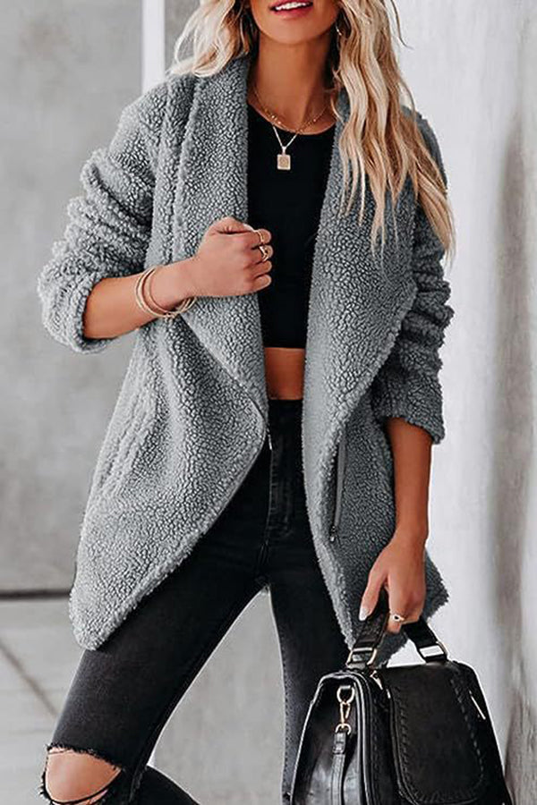 Drune | lässige Lammlederjacke mit Reißverschlusstaschen und Kastenveloursjacke