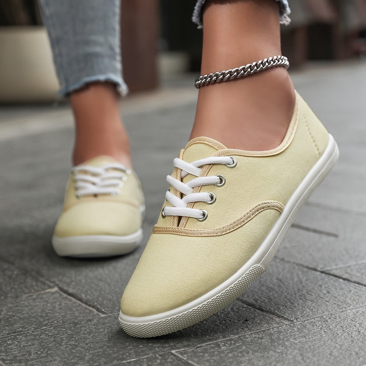 Drune | Bequeme Niedrige Canvas Sneakers in Weiß