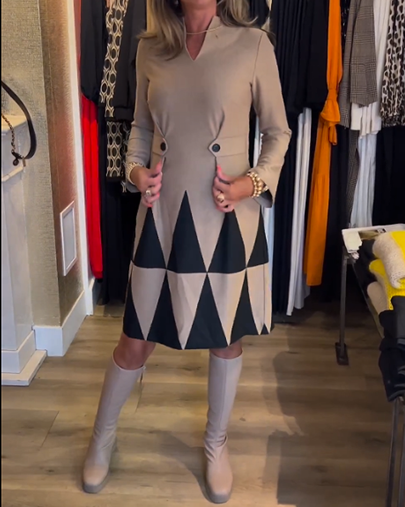 Drune | Kleid mit Geometrischem Print