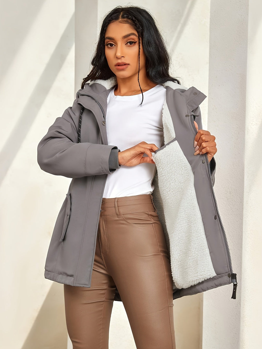 Drune | Winterjacke in grau mit gefütterter Kapuze aus Kunstpelz für Damen - Ideal für Herbst/Winter