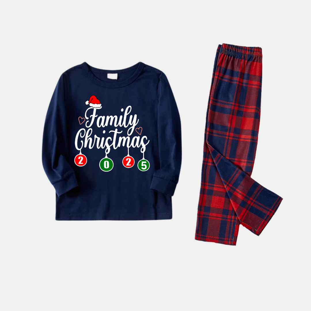 Drune | "Familienweihnachten 2025" Buchstabenbedruckte rote und blaue karierte Weihnachts-Pyjama für die ganze Familie
