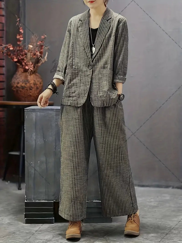 Drune | Blazer mit gestreiftem Revers und Hose mit weitem Bein