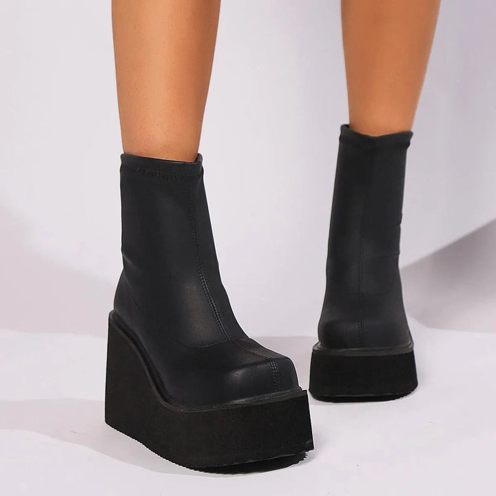 Drune | Keil- und Plateau-Stiefeletten