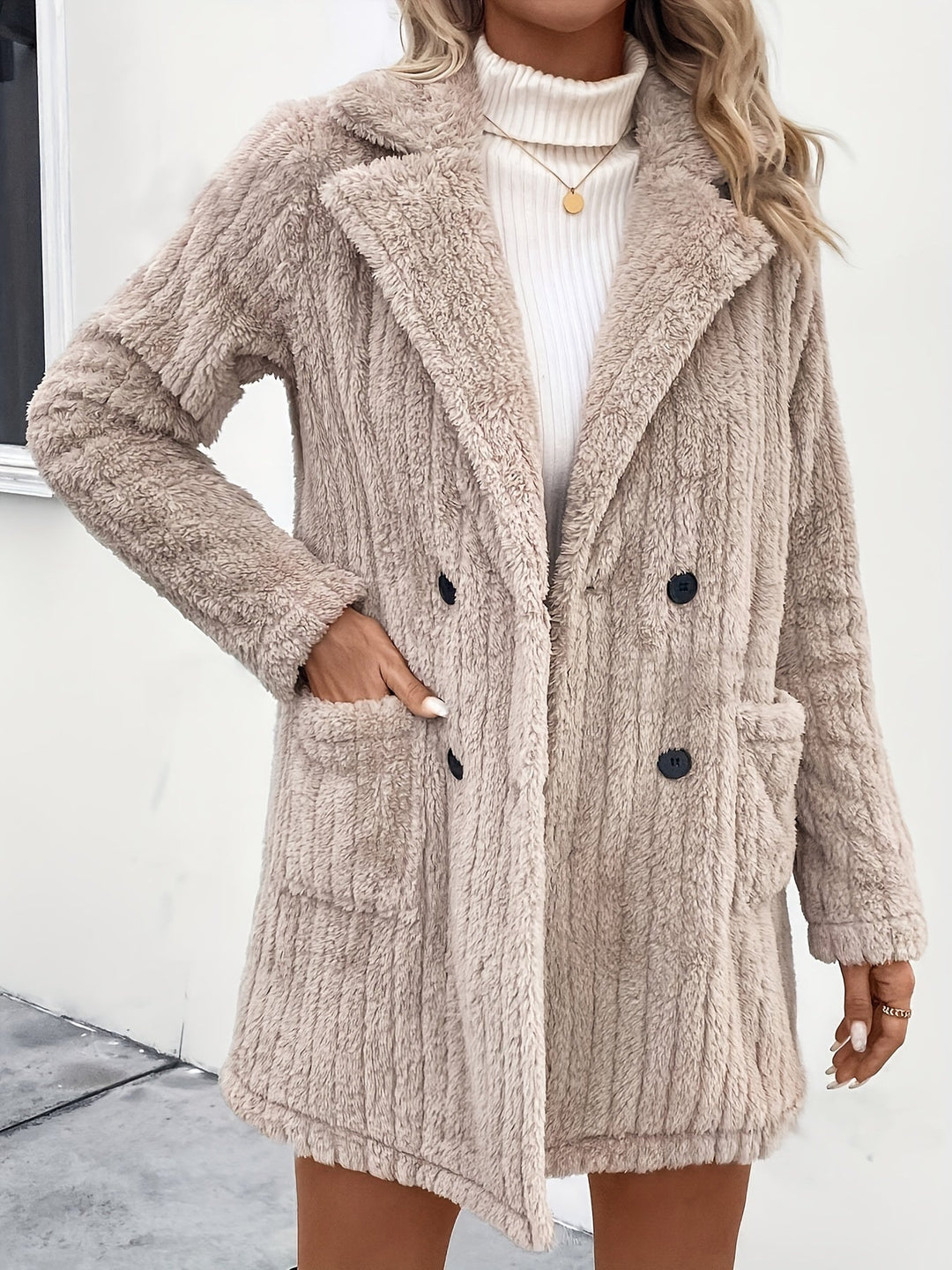 Drune | Doppelknopf-plüschjacke mit Reverskragen Polyester Weich und Warm