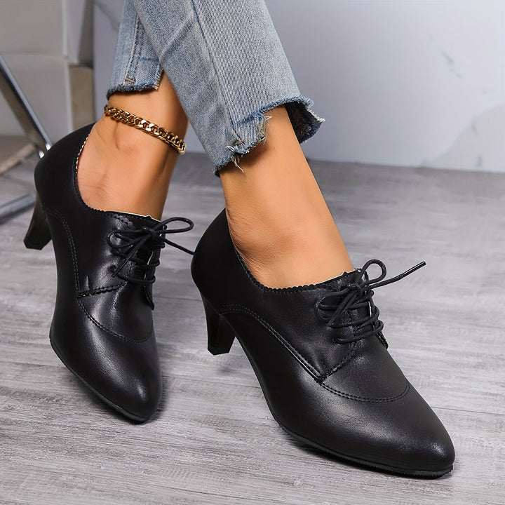 Drune | Schwarze Spitze Damenschuhe Mit Bequemen Mittelabsätzen