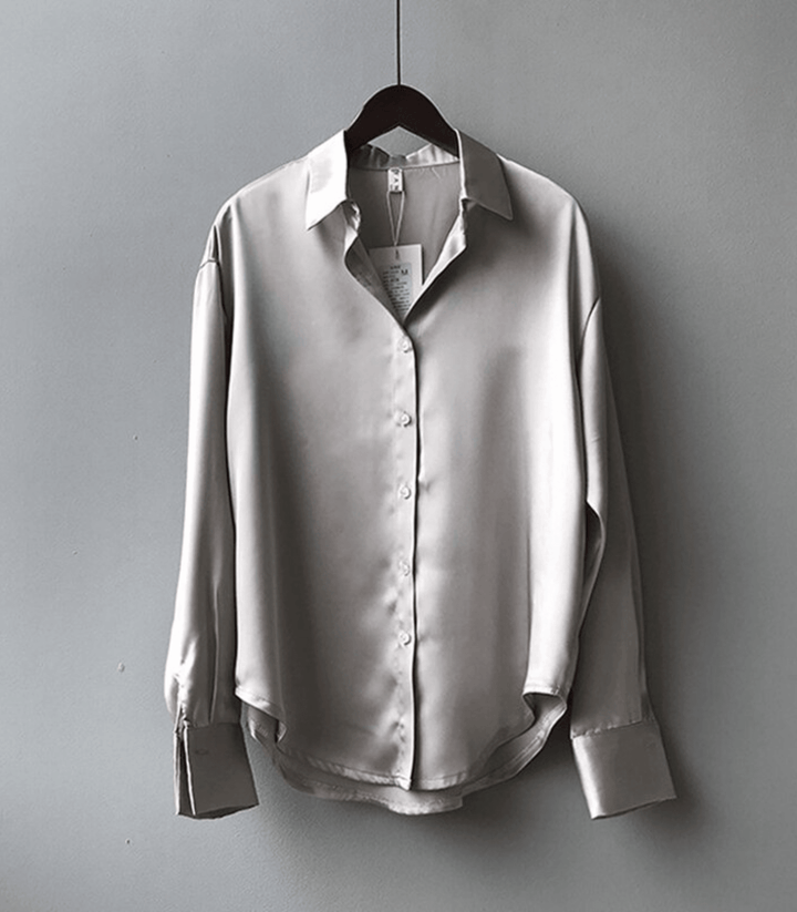 Drune | Geknöpfte Satin-Seidenbluse