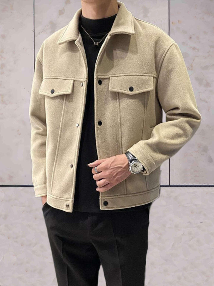 Drune | Einfache Jacke Mit Knopfverschluss Und Brusttaschen